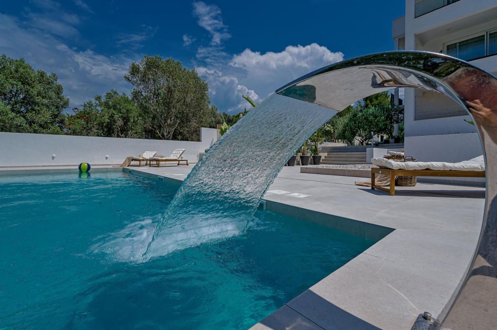 Luxury Villa Del Sogno With Pool, Jacuzzi, Parking Okrug Gornji Eksteriør bilde